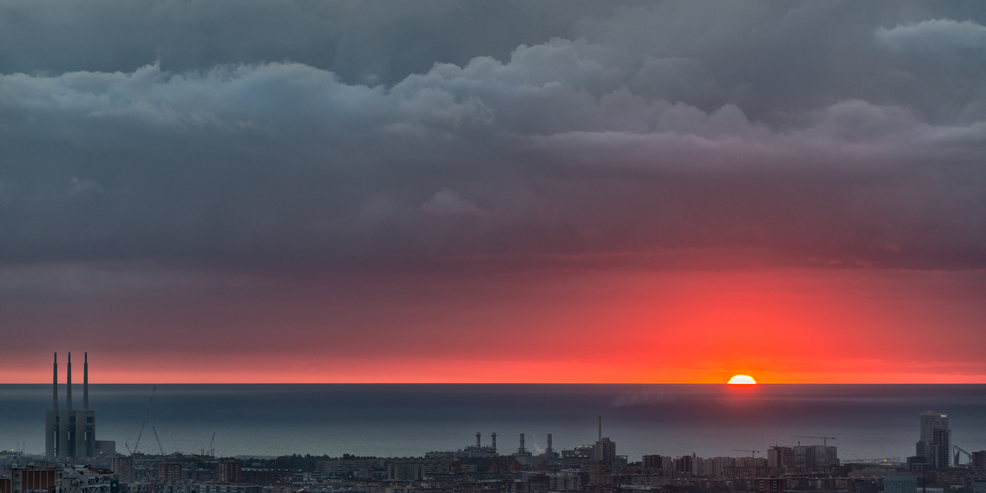 Mediterranean Sunrise. Barcelona, 2015 – The Photography Blog of Daniel